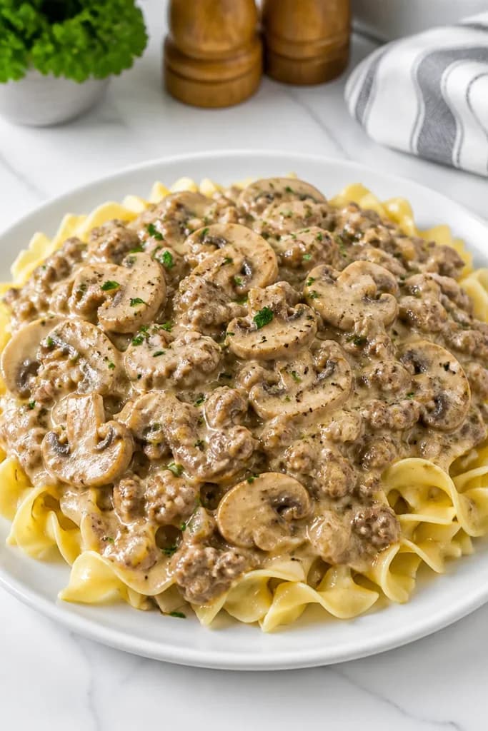 Creamy Mushroom and Ground Beef Stroganoff: A Rich Comfort Classic