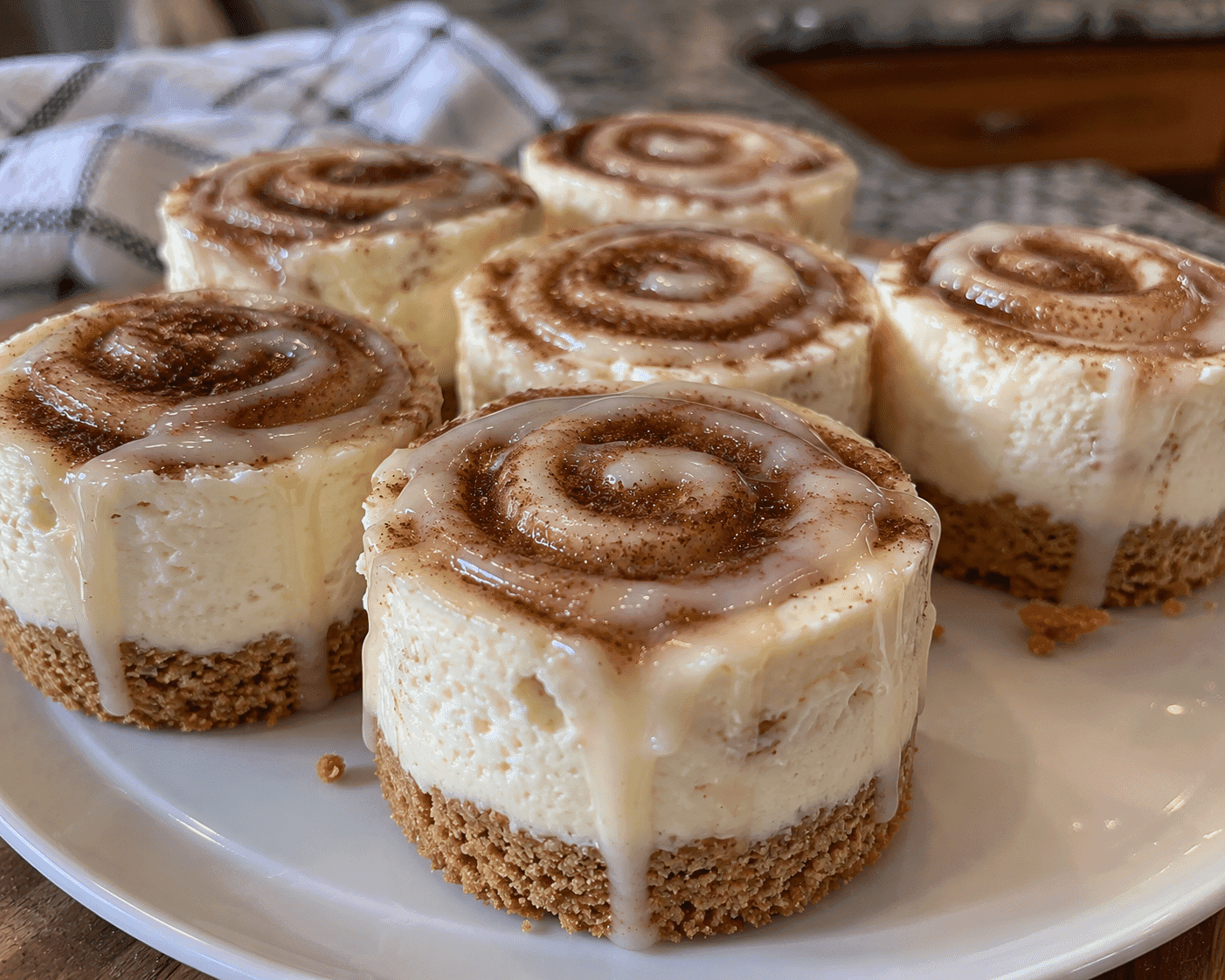 No Bake Cinnamon Roll Cheesecakes: Creamy Dessert with Warm Spice