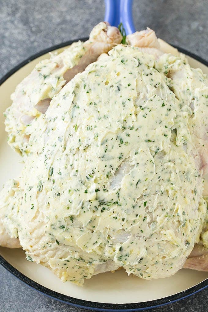 Roasted Chicken with Garlic and Herbs: Golden Brown Family Dinner