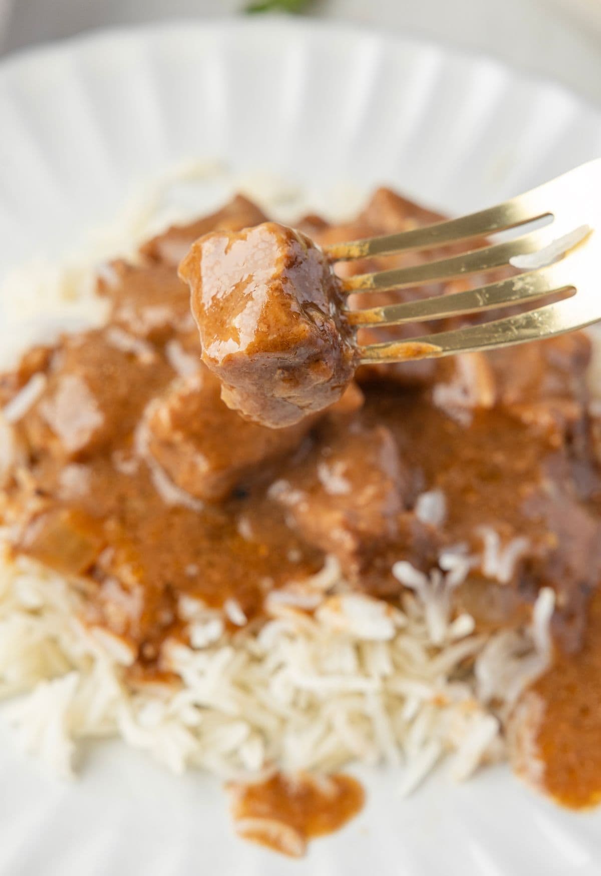 Slow Cooker Beef Tips and Gravy with Tender Beef and Savory Brown Gravy